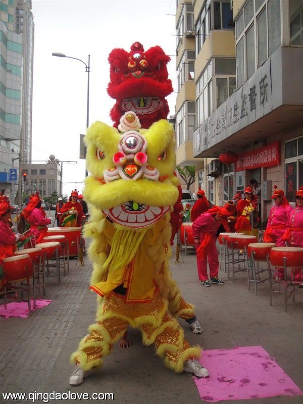 大力神醒狮团